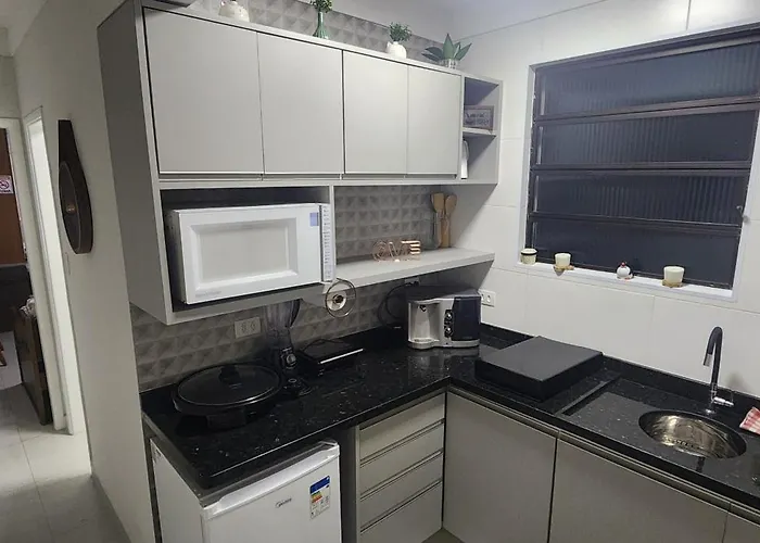 Lindo Apartamento Compacto Na Quadra Da Praia