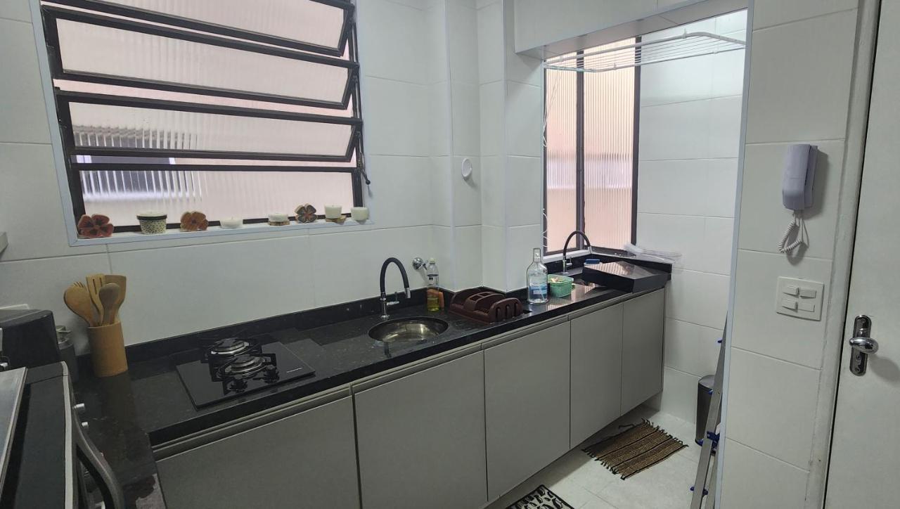 Lindo Compacto Na Quadra Da * Santos (Sao Paulo)