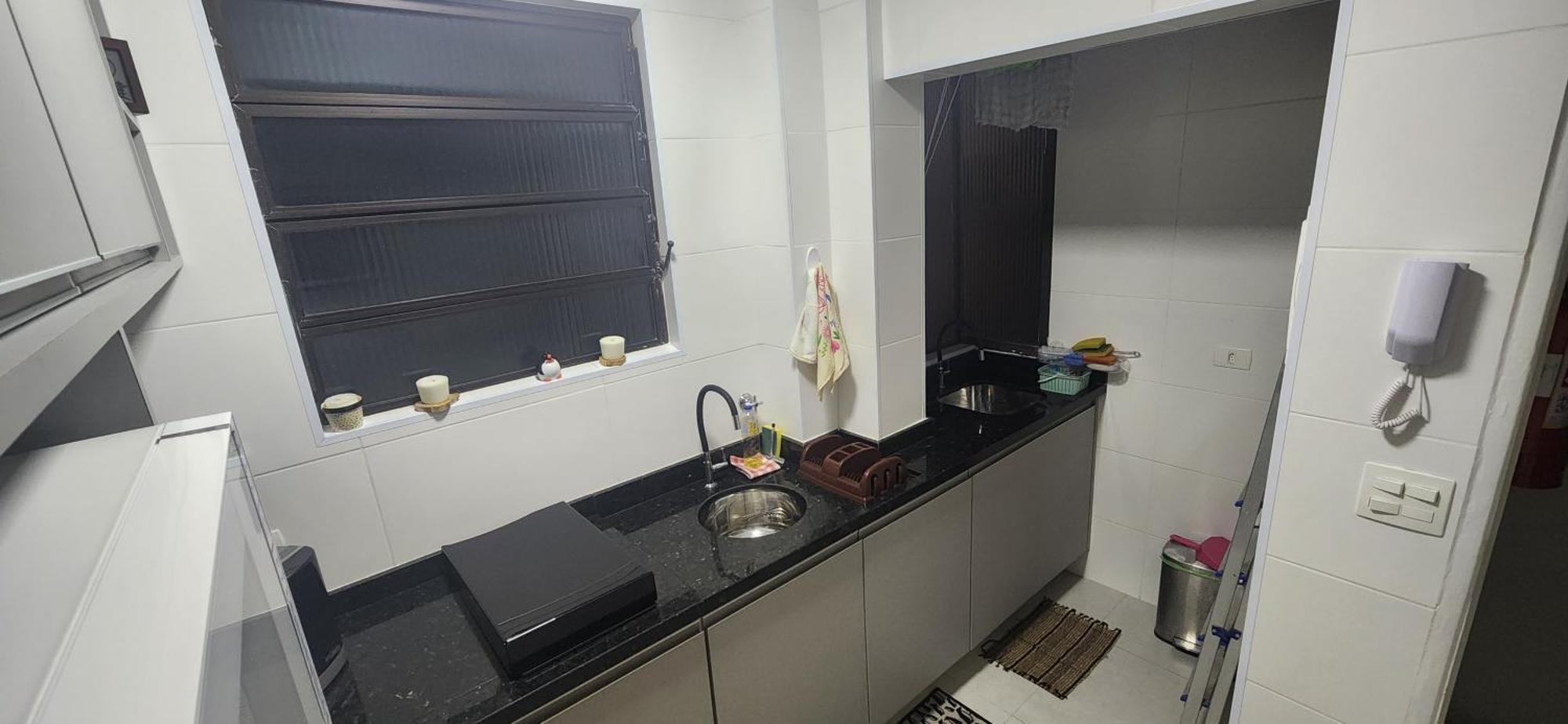 Lindo Compacto Na Quadra Da *